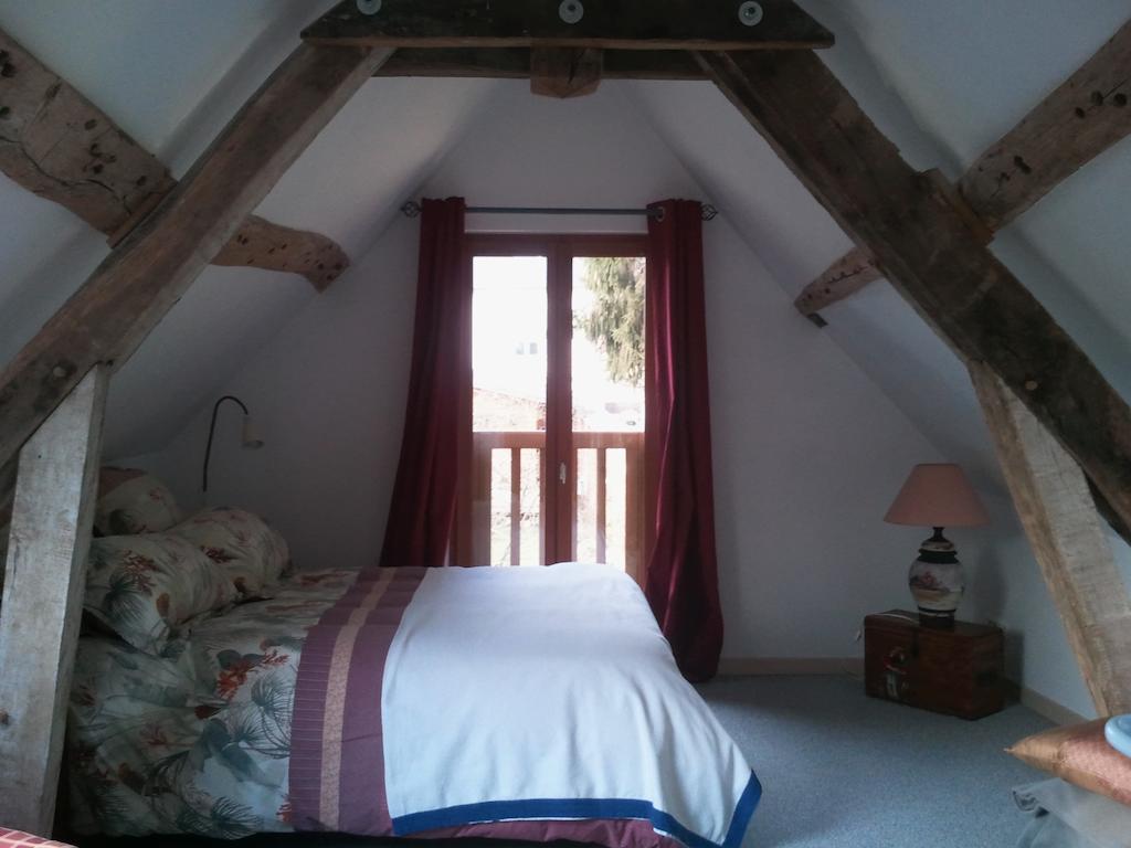 Au Fond Du Jardin Maison D'Hotes Saint-Saëns Rum bild
